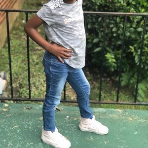 Meet your Posher, Armoni